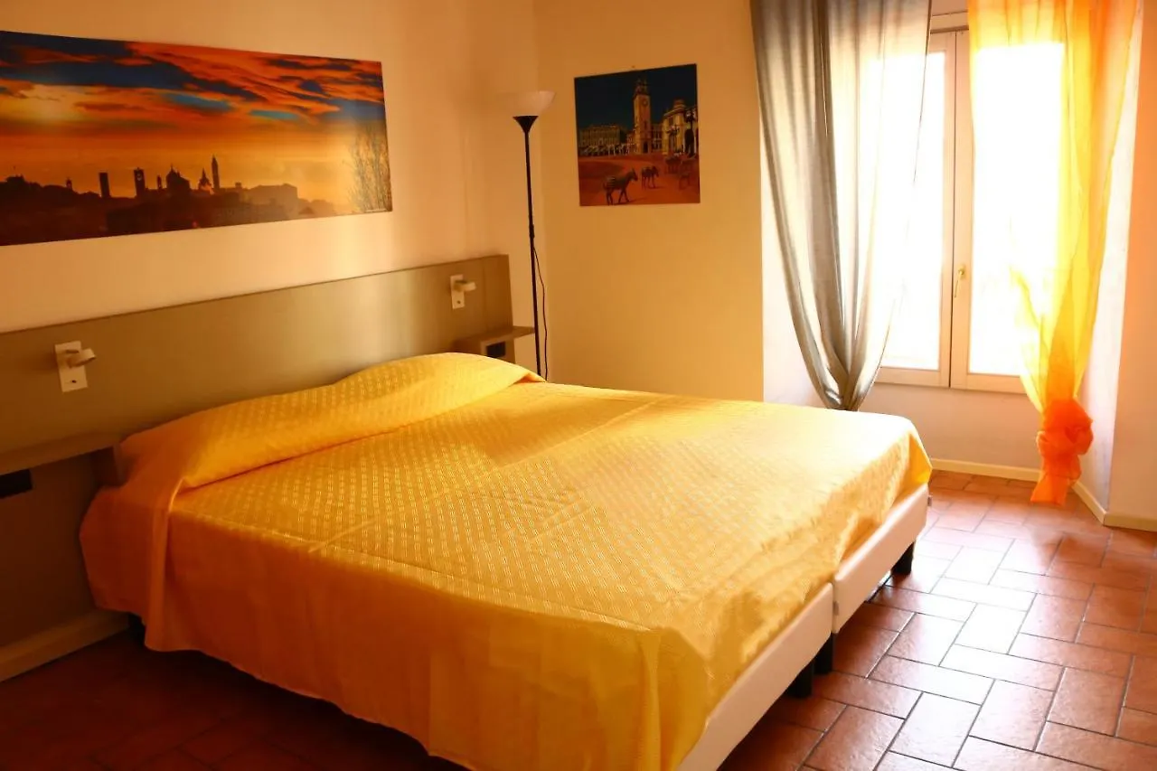 Apartament Appartamento Picasso Bergamo